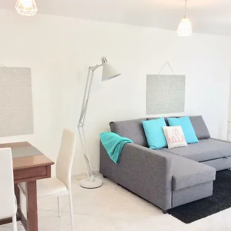 Apartment Lina's *